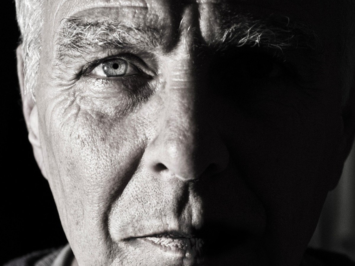 The many faces of Russell. Part&nbsp;2.